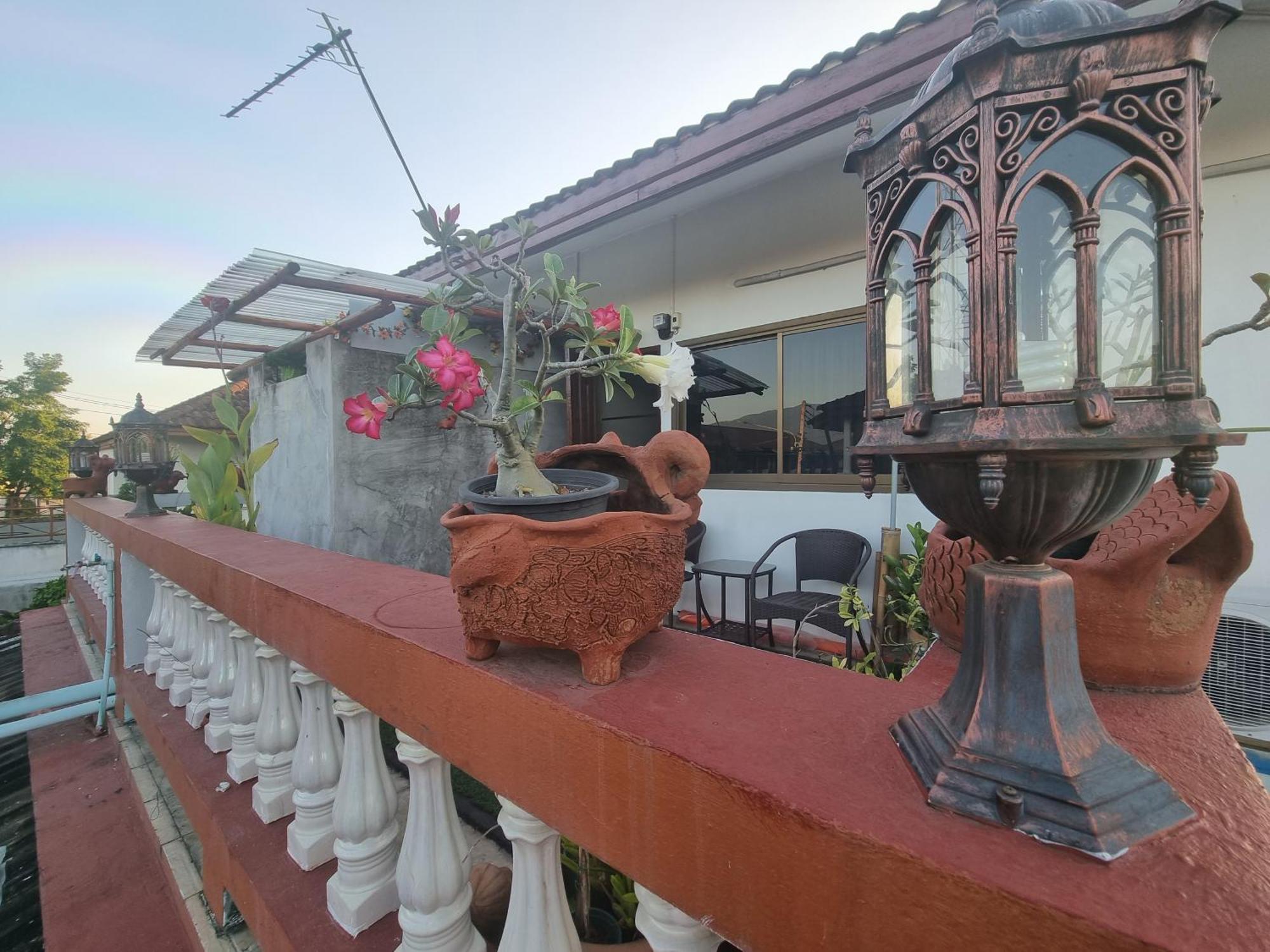 Home Baan Chiang Mai Buitenkant foto